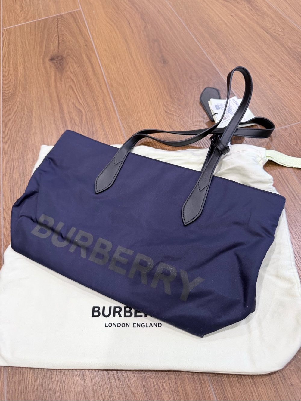 New with tag Burberry Logo Nylon Navy Blue Tote bag size Small